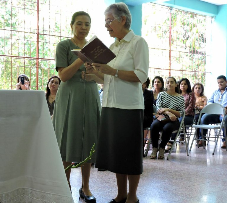 una-vida-entregada-con-sencillez-y-alegria