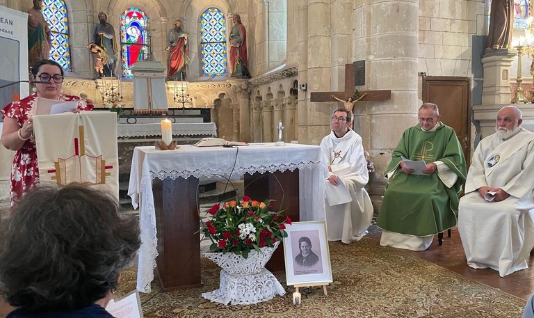 je-dis-ma-joie-dappartenir-au-seigneur-et-de-le-servir-l-th-1